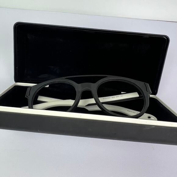 Givenchy GV 7017/N/S 807IR Black Lens / Black & White Frame Sunglasses - NO LENS - Picture 11 of 11